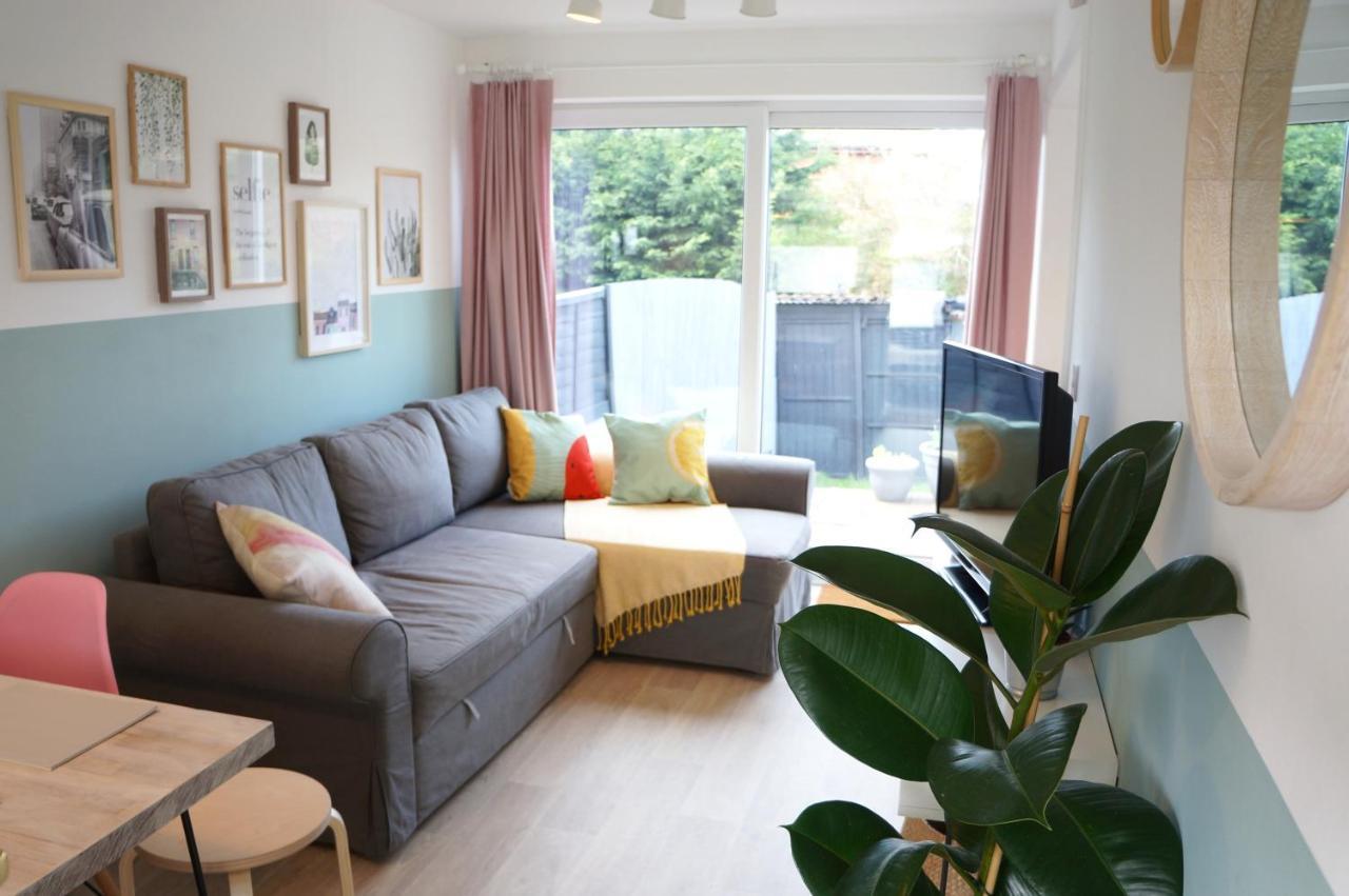 The Oldbrook Garden Flat Apartment มิลตันคีนส์ ภายนอก รูปภาพ