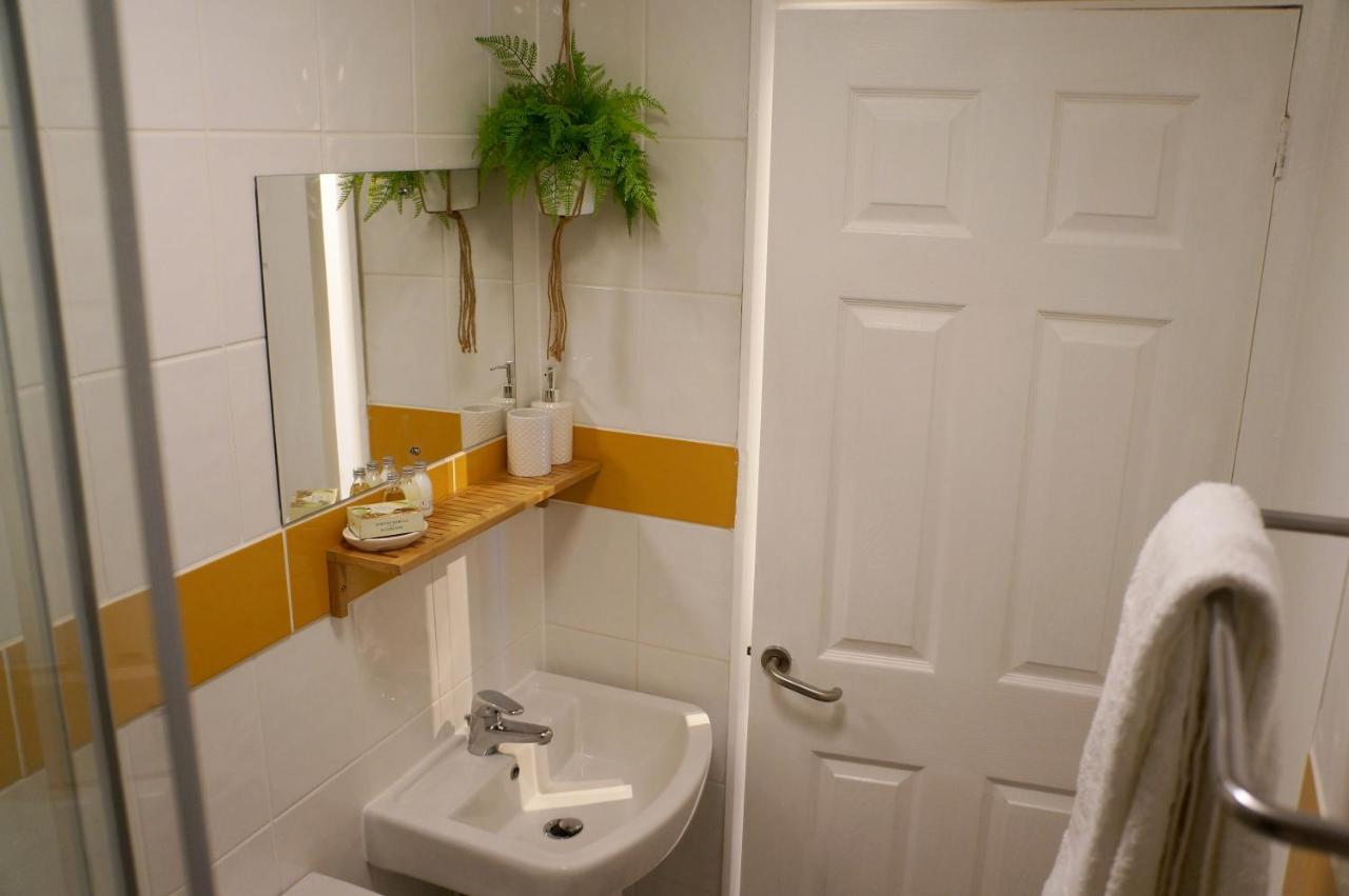 The Oldbrook Garden Flat Apartment มิลตันคีนส์ ภายนอก รูปภาพ